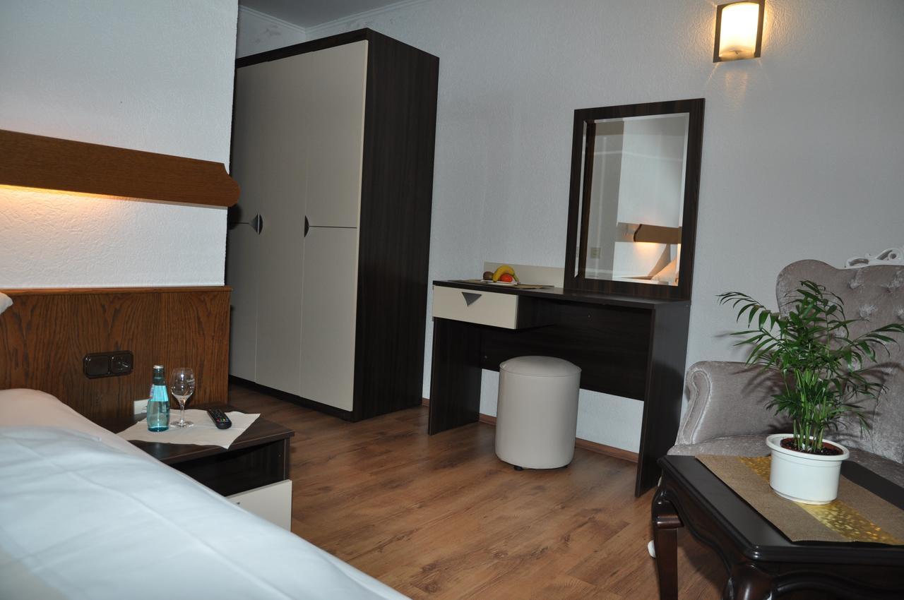 Landhotel Zum Kuhlen Grund Brensbach Room photo