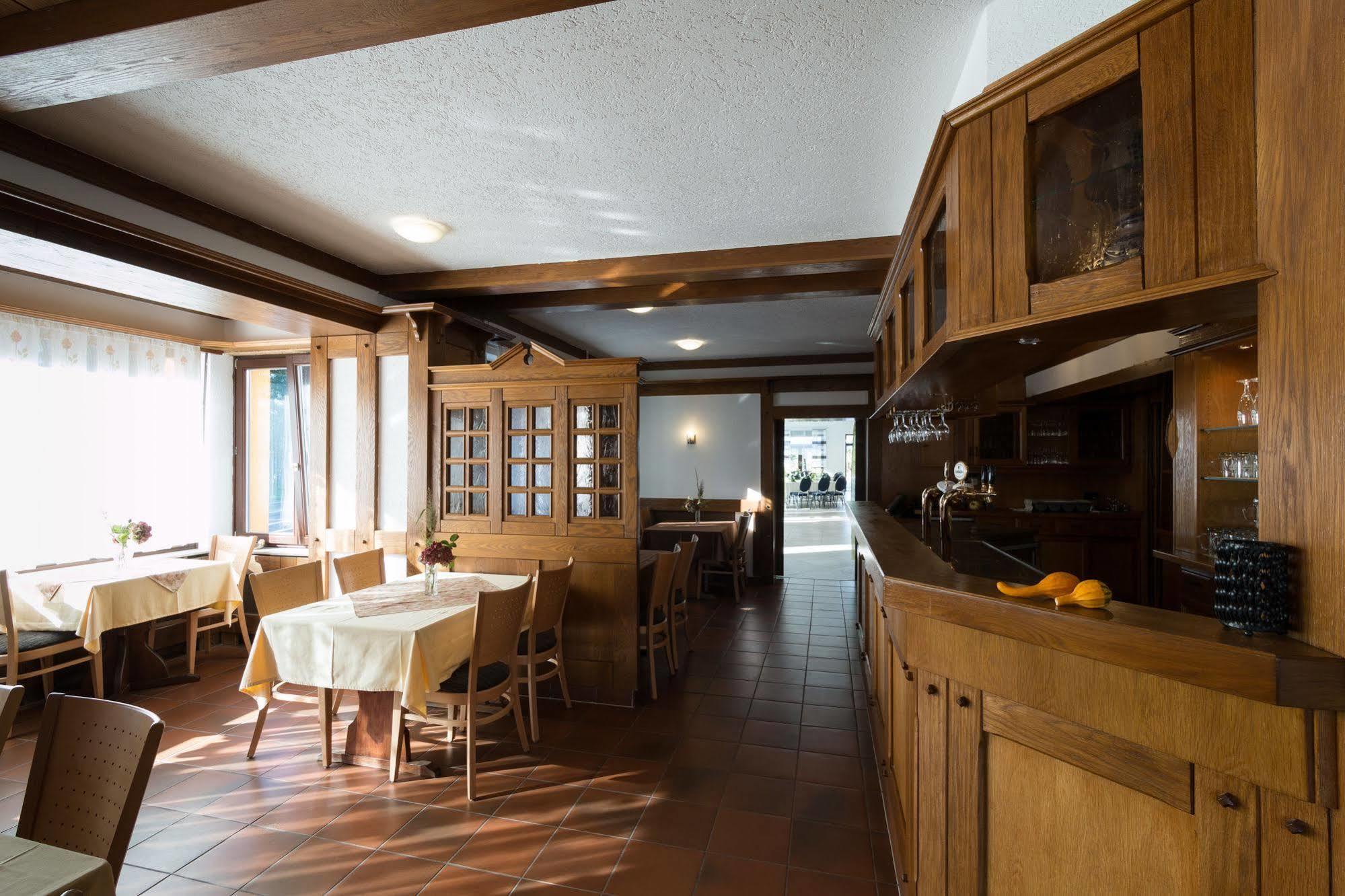 Landhotel Zum Kuhlen Grund Brensbach Exterior photo